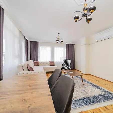 Modern Apartment With Central Location In Muratpasa, Antalya